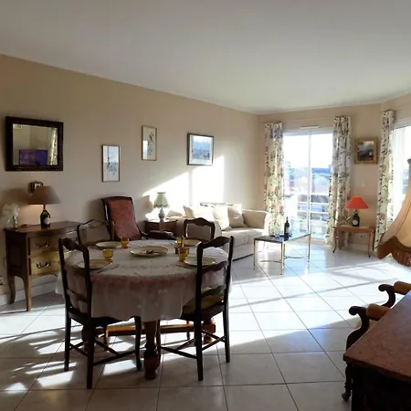 - Bracelli - Spacieux - Centre-ville Apartment *